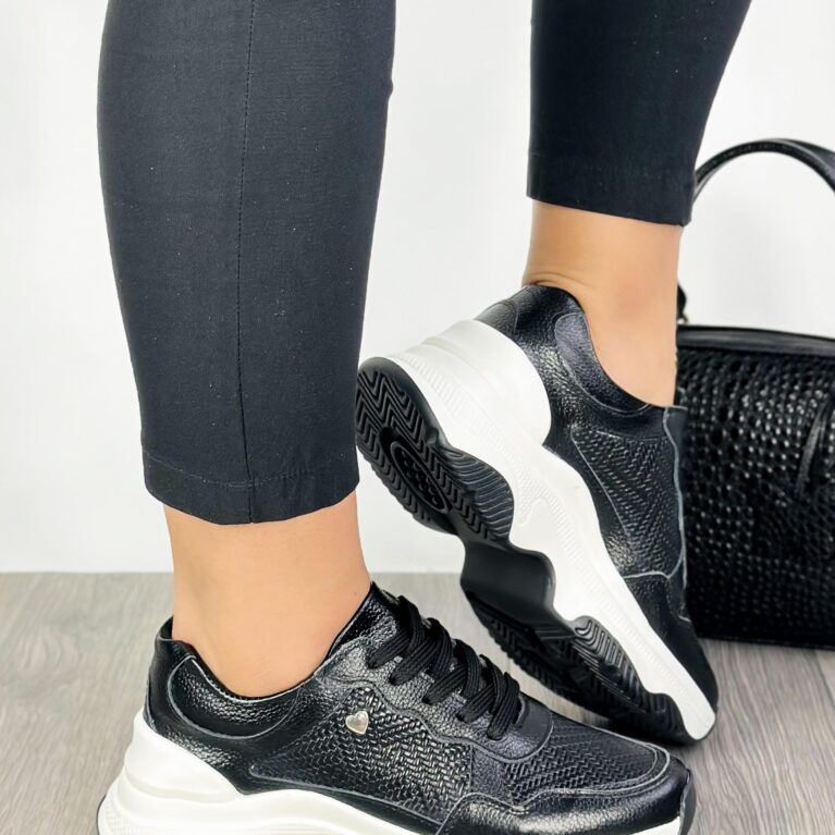 Tenis Negro suela Evoltys N (640)