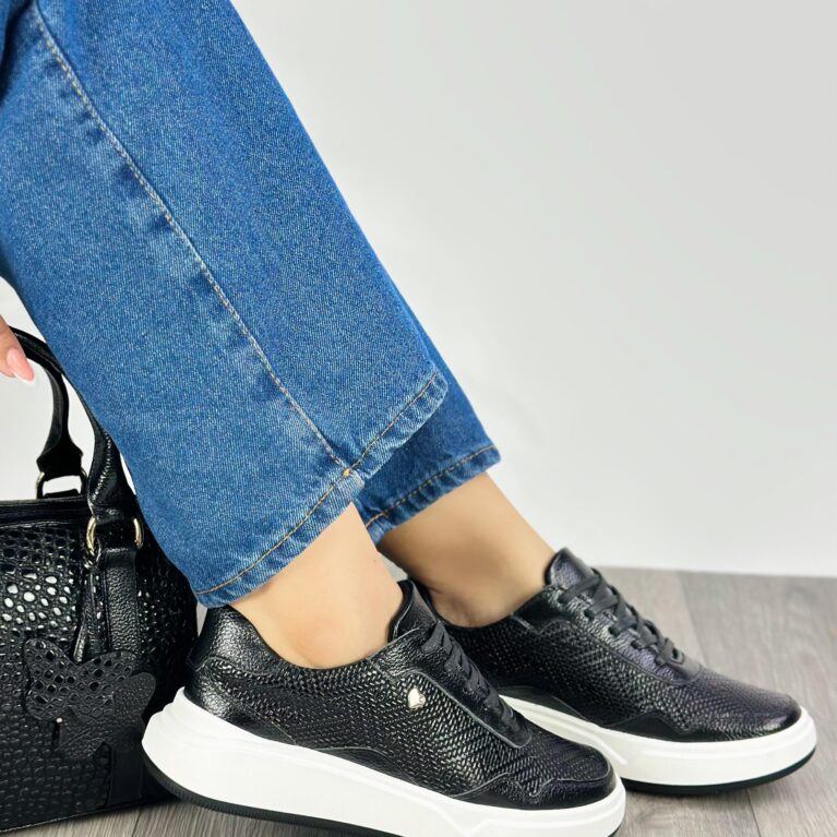 Tenis Negro Yuri (617)