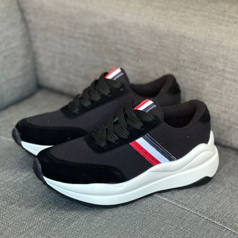 Tenis Negro x Tommy Sintético (7077)