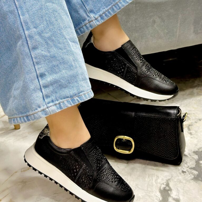 Tenis Negro Perforado (295)