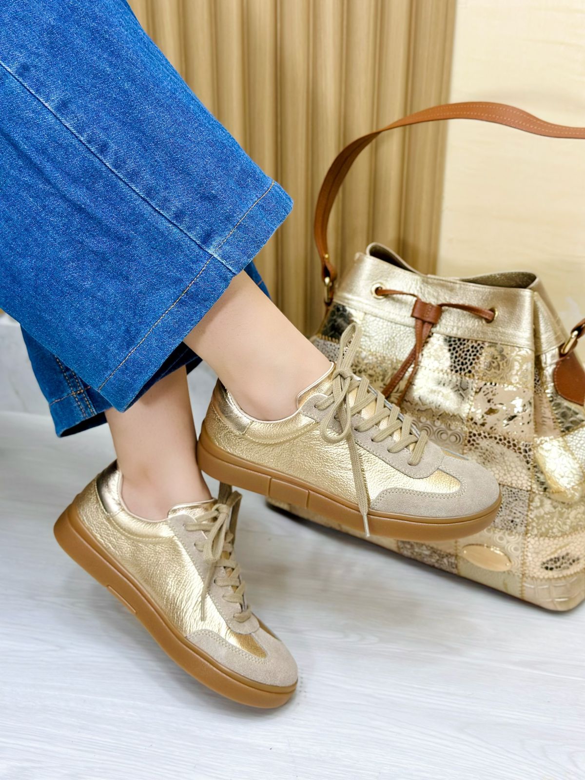 Tenis Dorado x Carnaza (C-01)