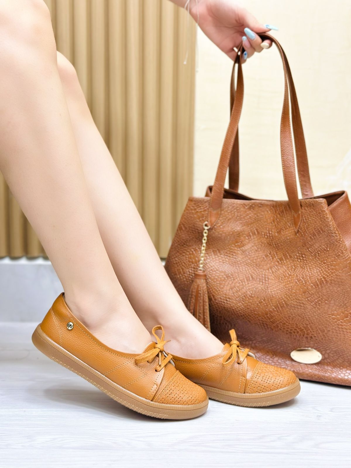 Tenis Miel (664)
