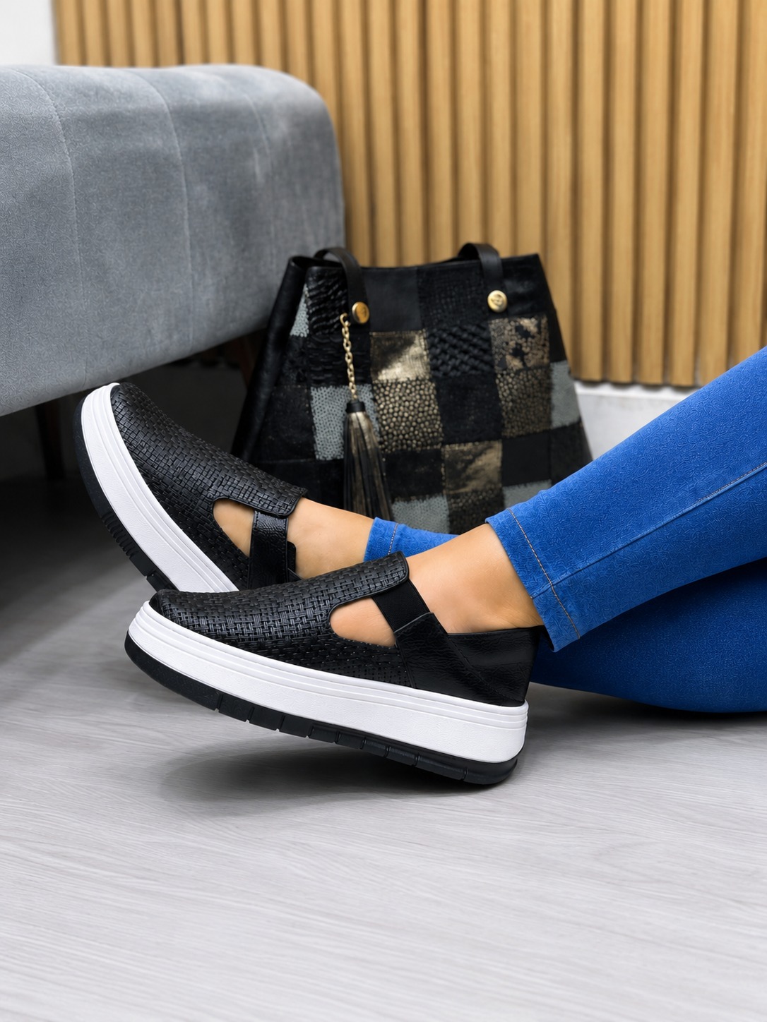 Tenis Negro Trenza Saona (685)