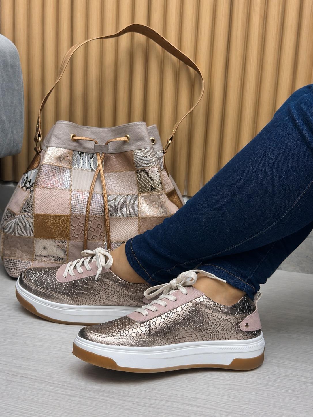 Tenis Luna x Taupe (733 Seul)