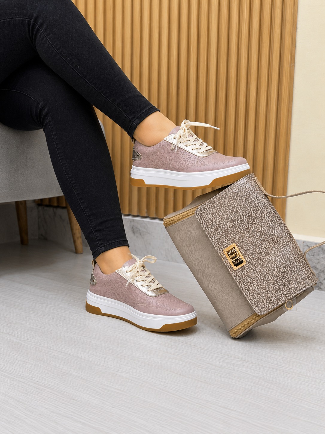Tenis Taupe x Oro (733 Seul)