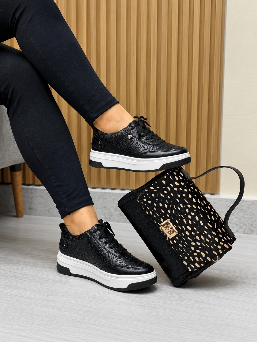 Tenis Negro (733 Seul)