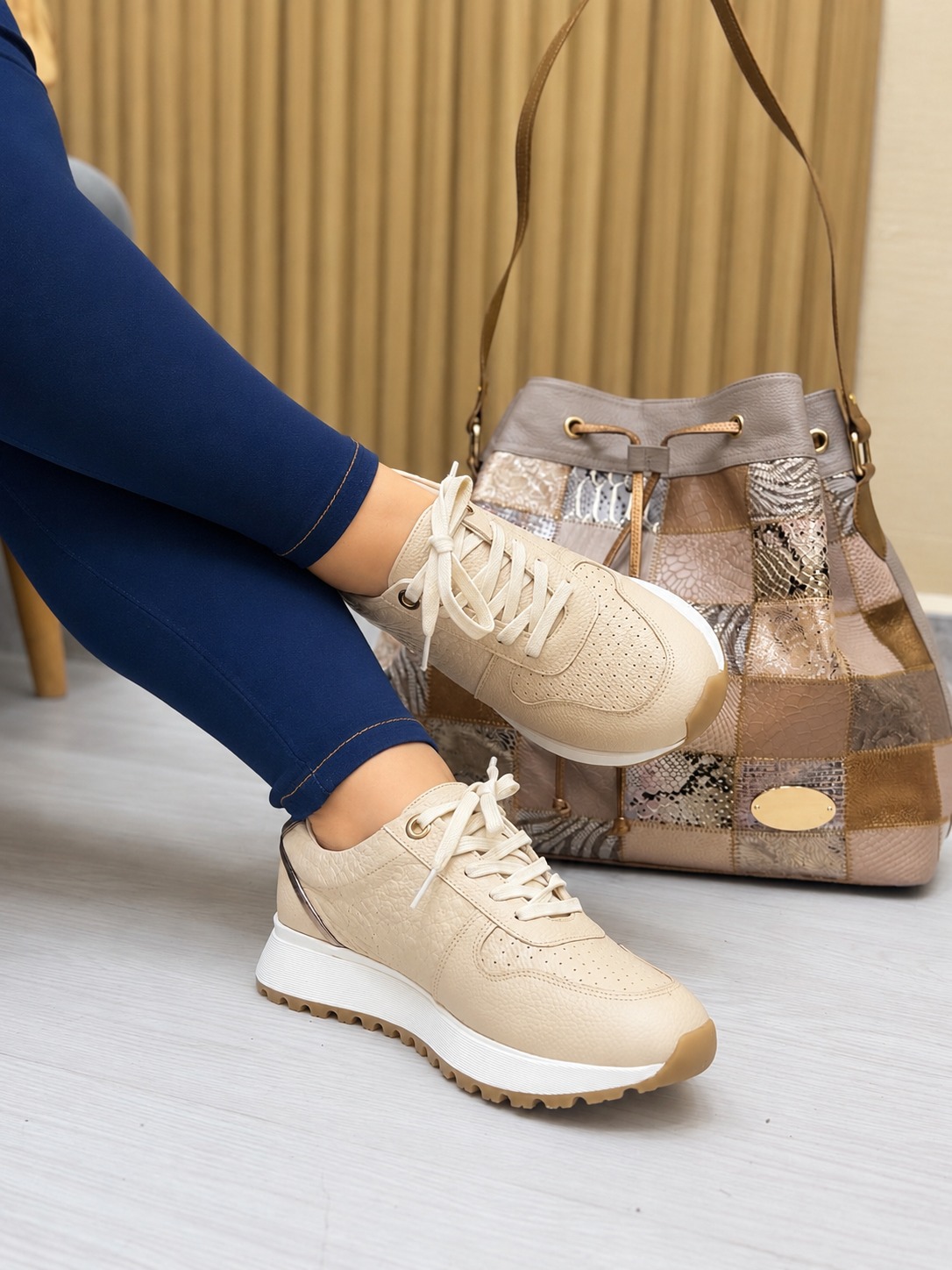 Tenis Beige (T005)