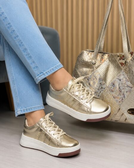Tenis Dorado (675)
