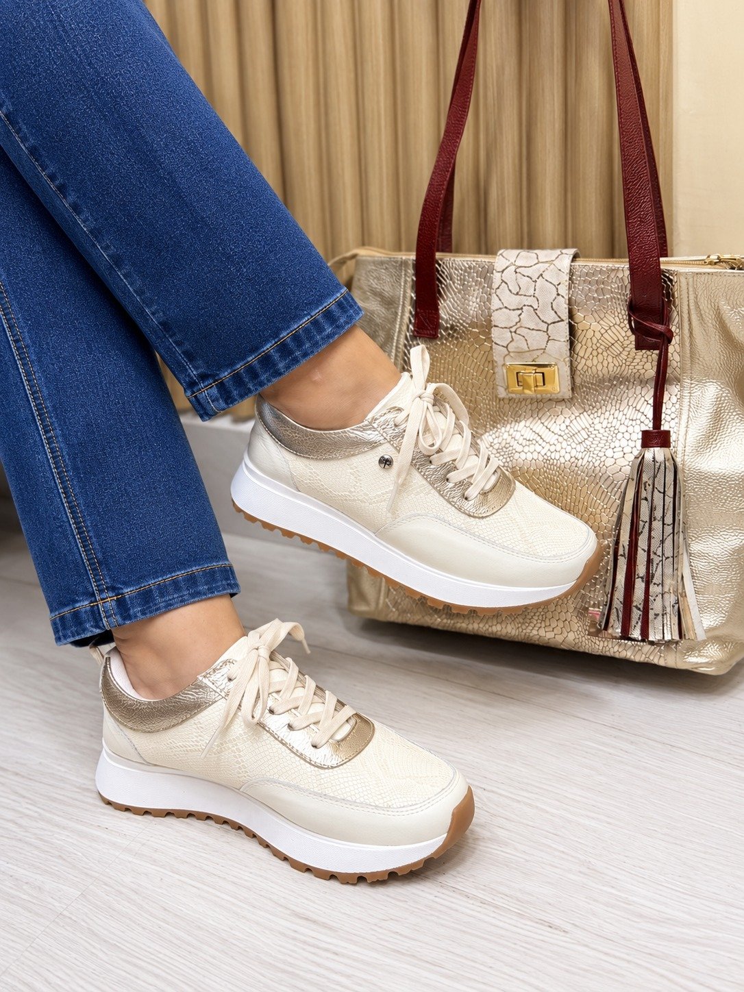 Tenis Talco y Blanco (679 chanel)